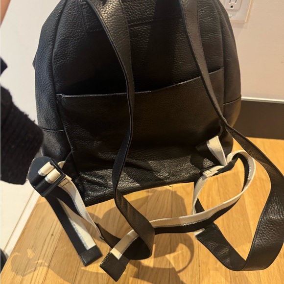 DKNY Black real Leather Backpack - Picture 4 of 8